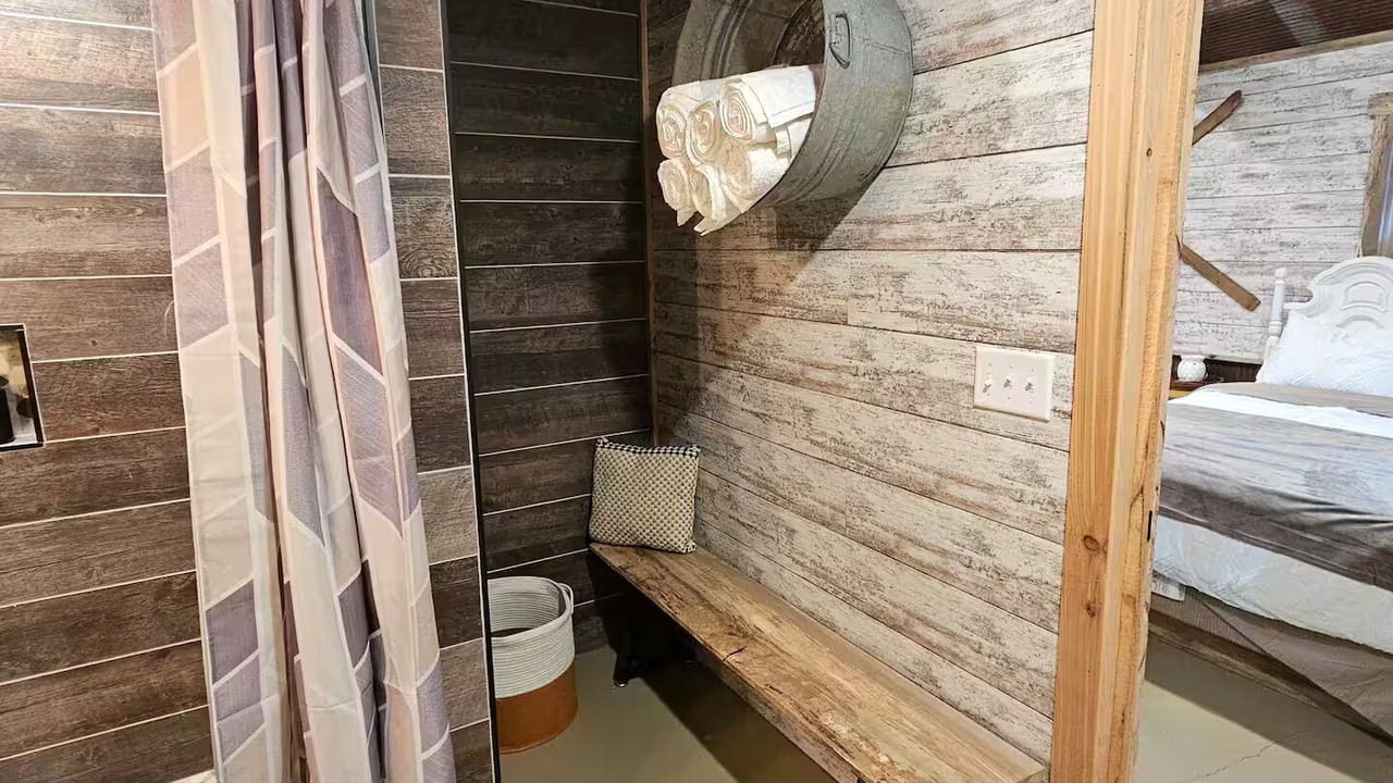 Photo of Bedroom in Weyerhaeuser