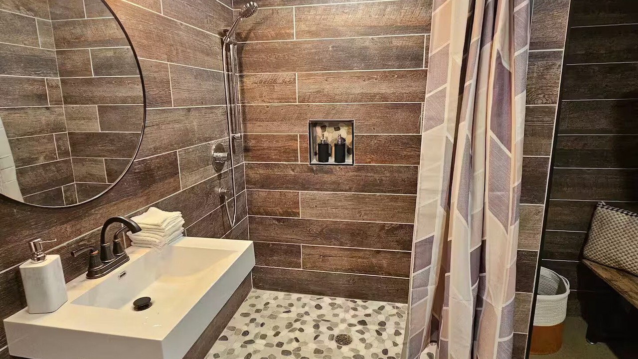 Photo of Bathroom in Weyerhaeuser