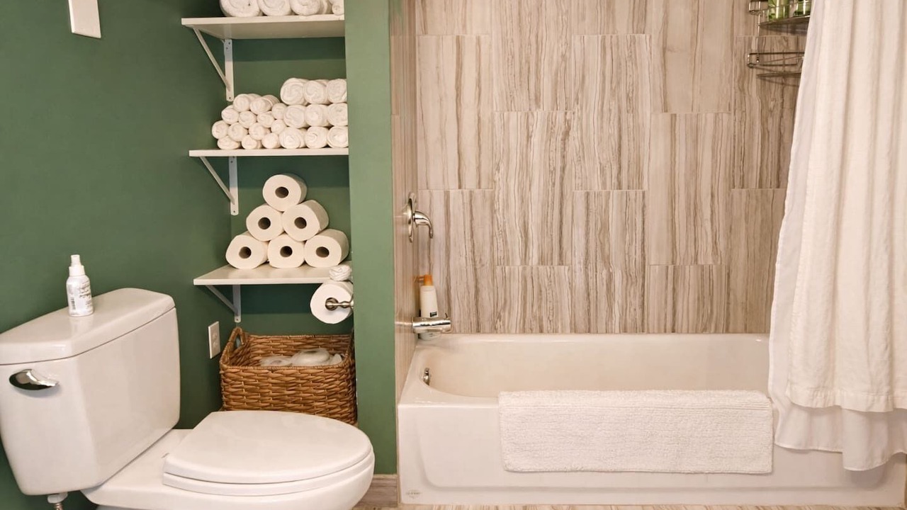 Photo of Bathroom in Avondale