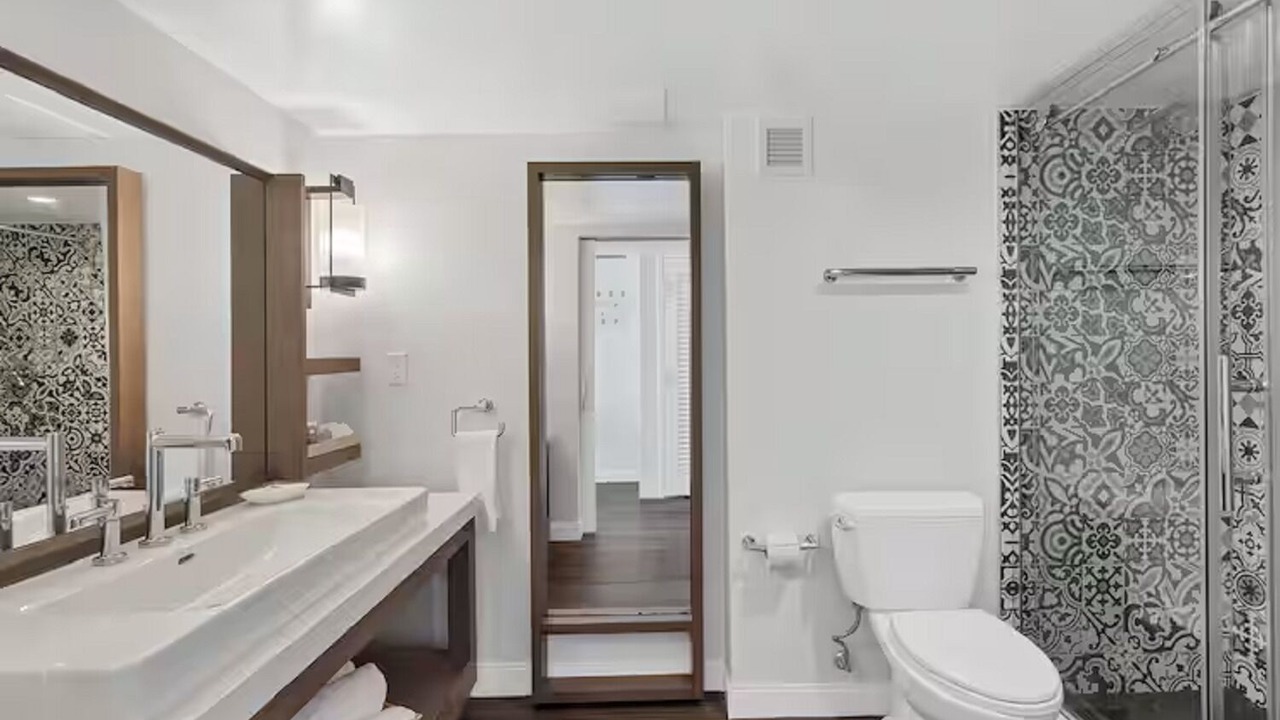 Photo of Bathroom in Rock Harbor
