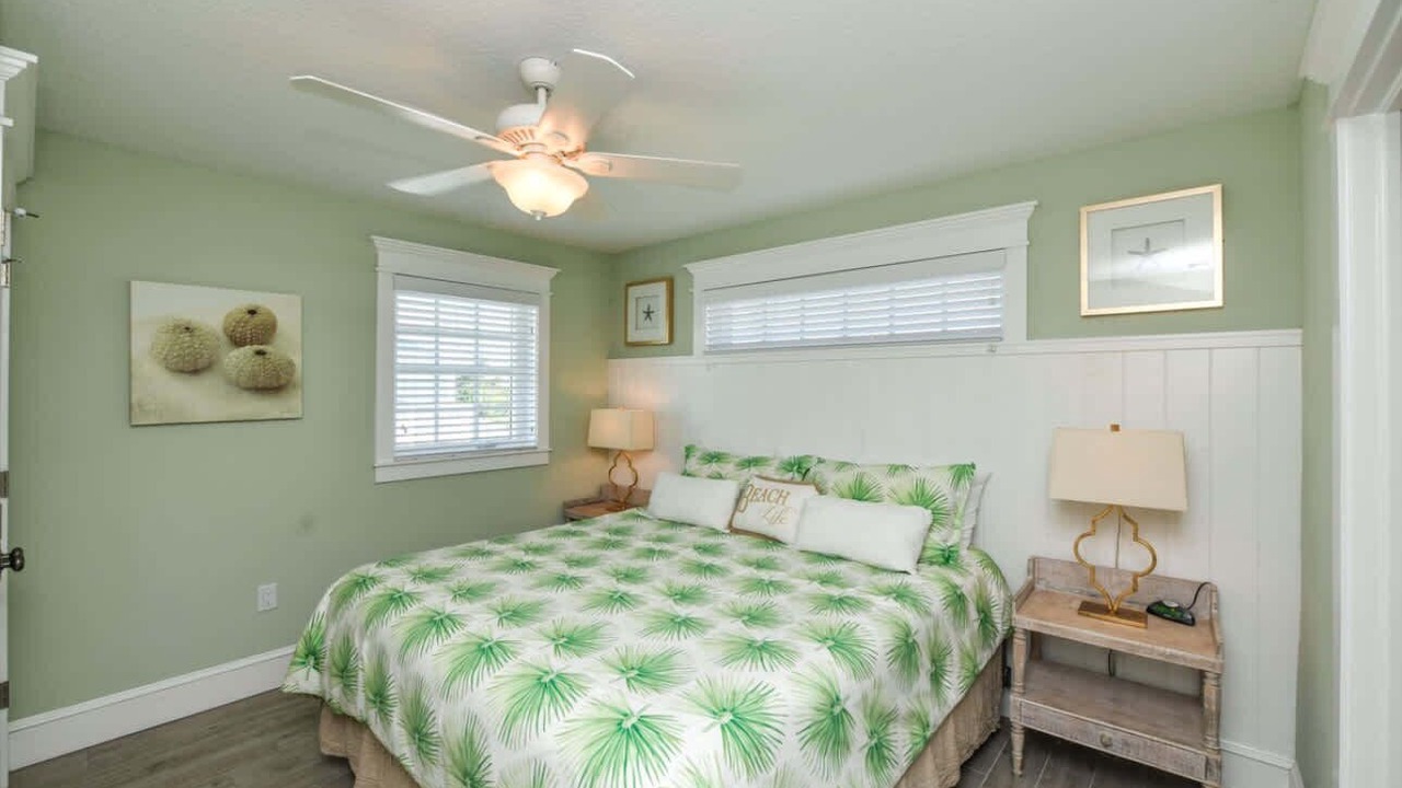 Photo of Bedroom in Holmes Beach