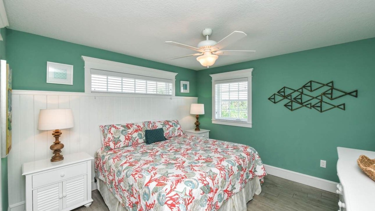 Photo of Bedroom in Holmes Beach