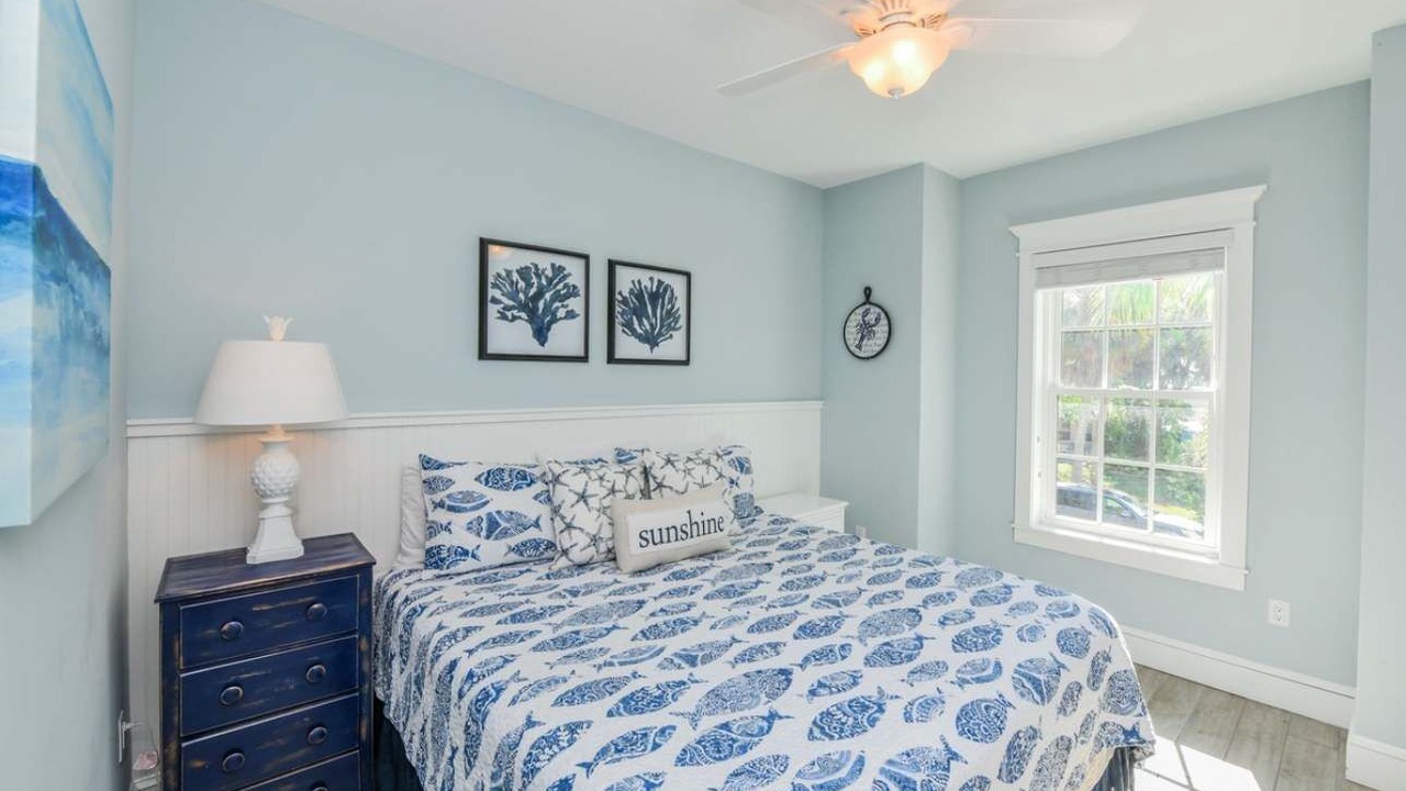 Photo of Bedroom in Holmes Beach