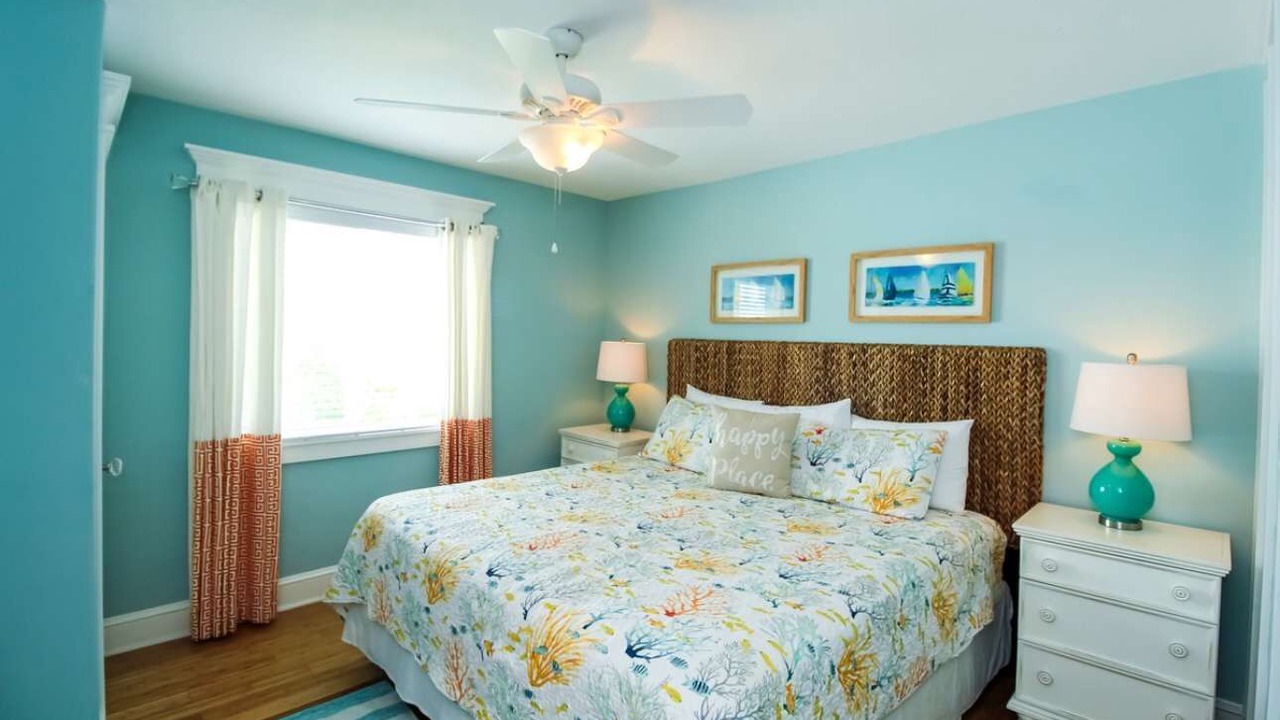 Photo of Bedroom in Holmes Beach
