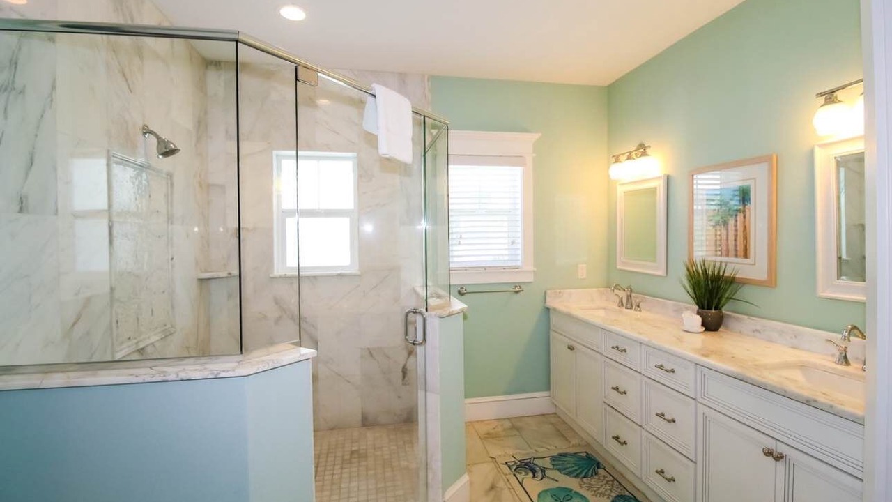 Photo of Bathroom in Holmes Beach
