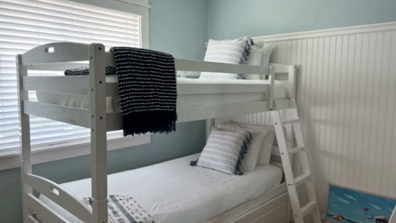 Photo of Bedroom in Holmes Beach