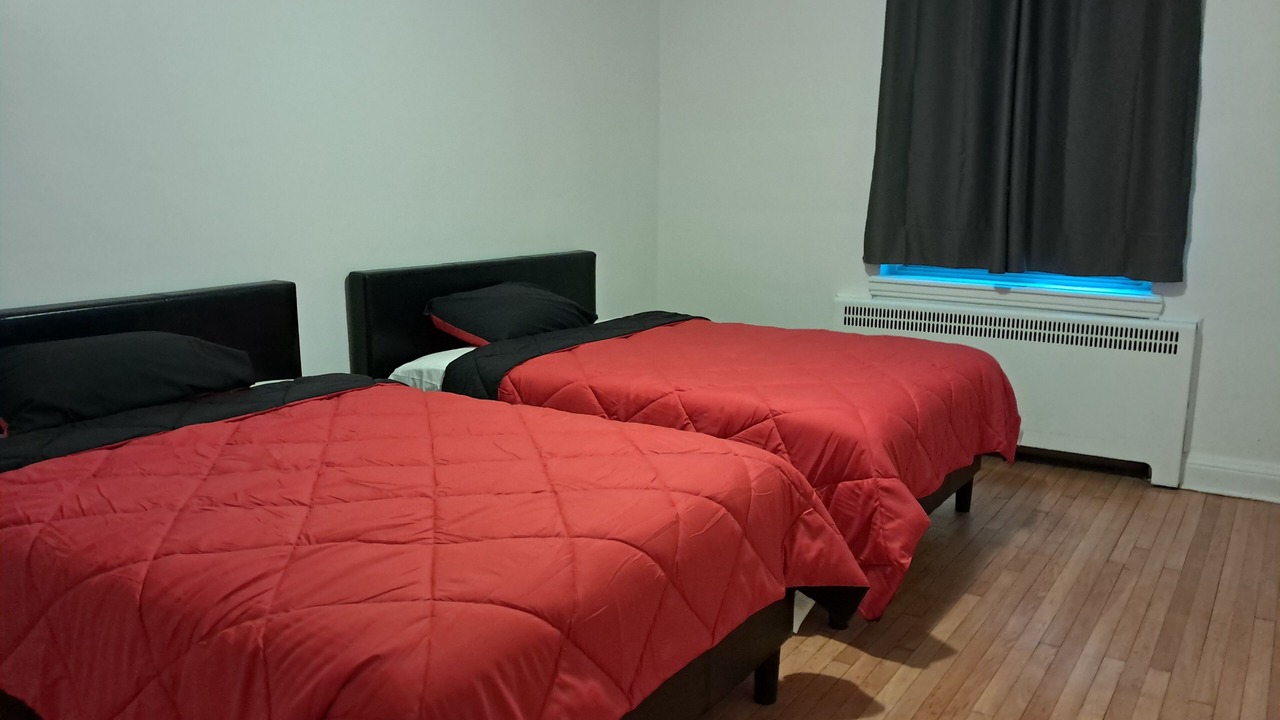 Photo of Bedroom in Cote-Des-Neiges—Notre-Dame-De-Grace