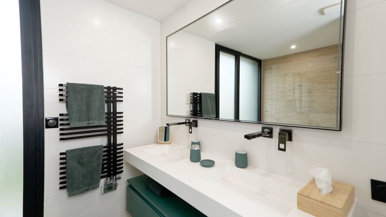 Photo of Bathroom in Rotheneuf-Le Pont