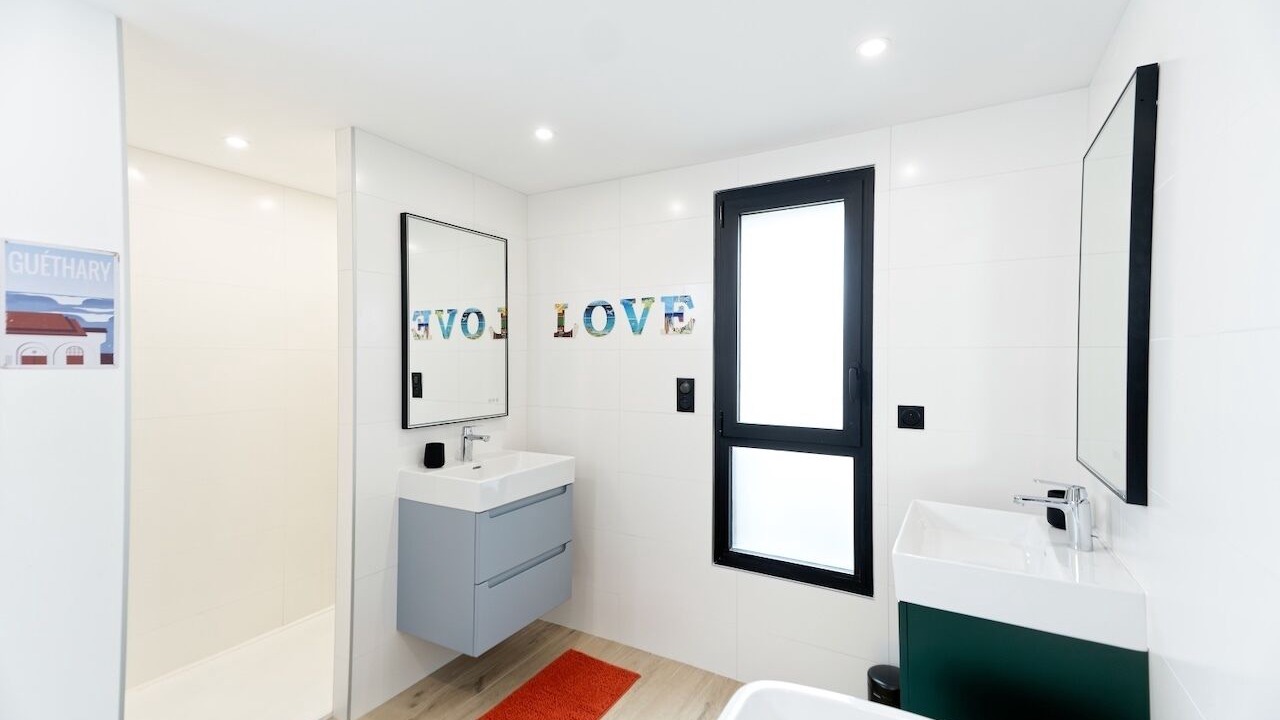 Photo of Bathroom in Rotheneuf-Le Pont