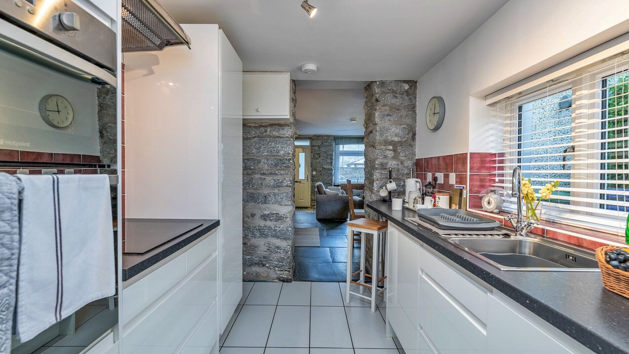 Photo of Kitchen in Rhiwbryfdir