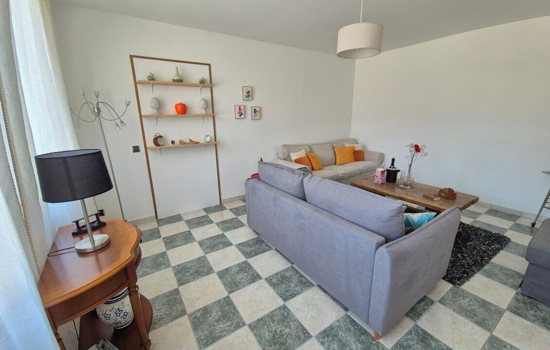 Photo of Livingroom in Fontaine-Denis-Nuisy