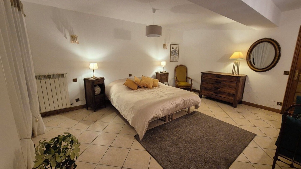 Photo of Bedroom in Fontaine-Denis-Nuisy