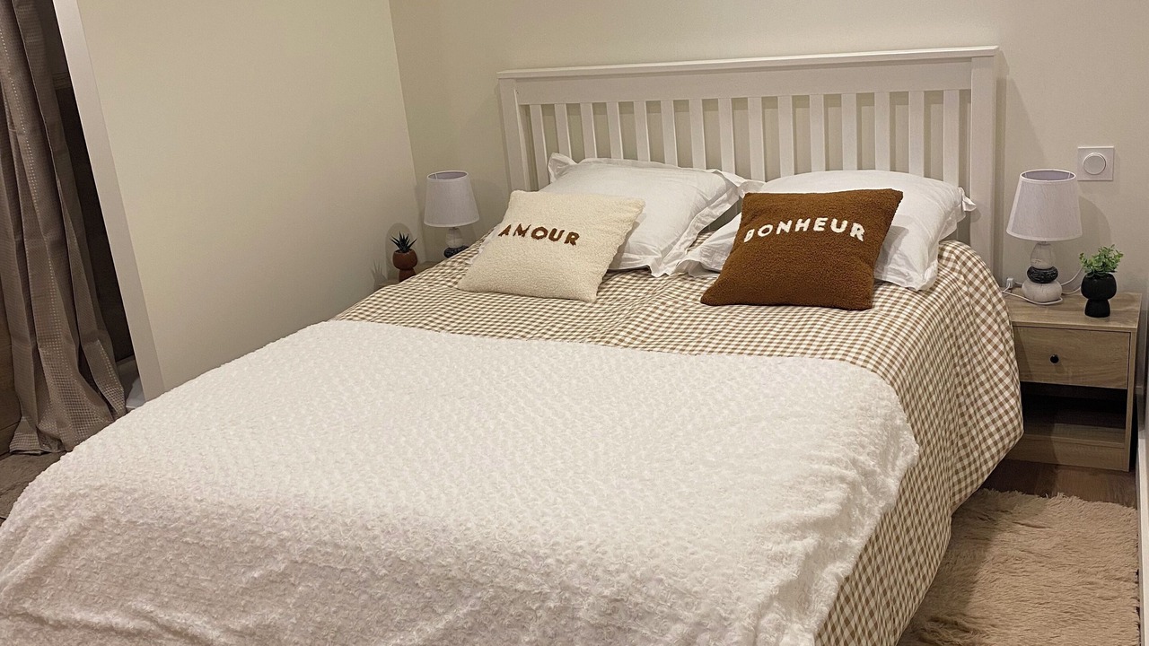 Photo of Bedroom in Amberieu-en-Bugey
