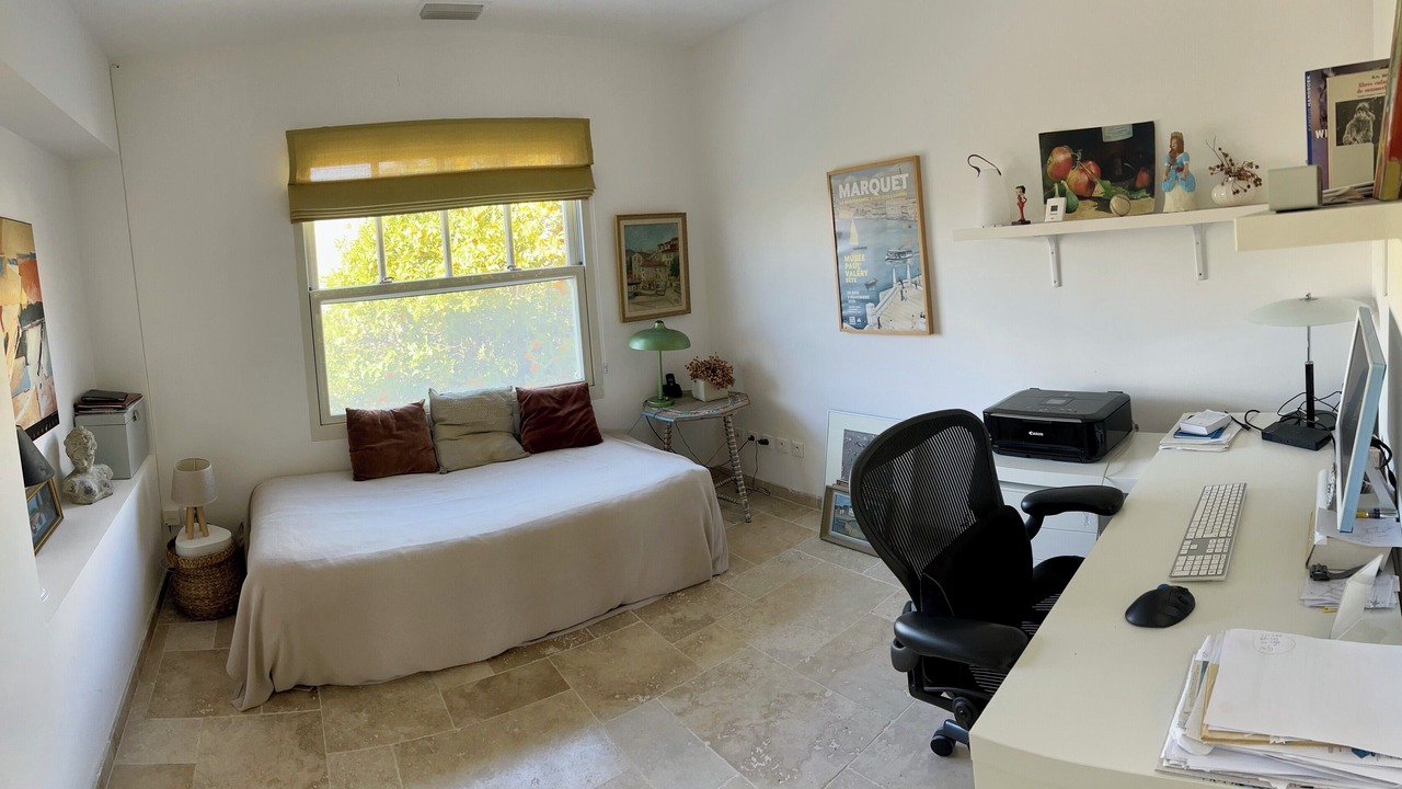 Photo of Bedroom in Pouzolles