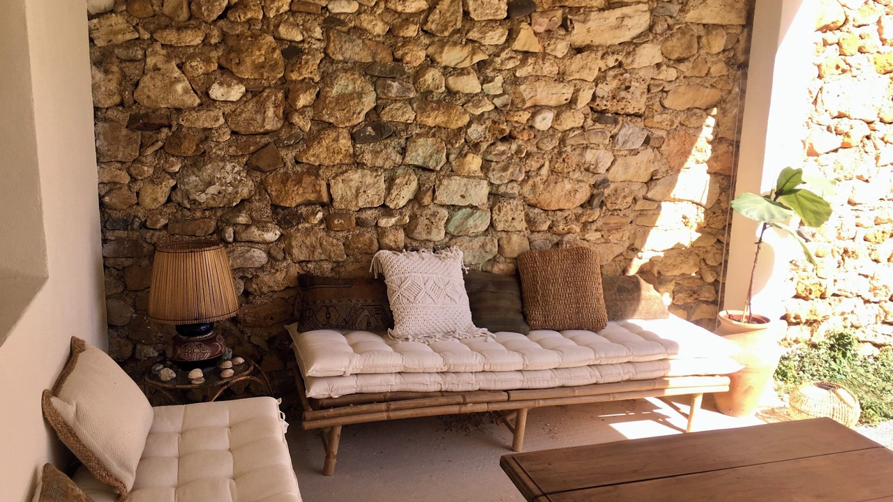 Photo of Patio Balcony in Pouzolles