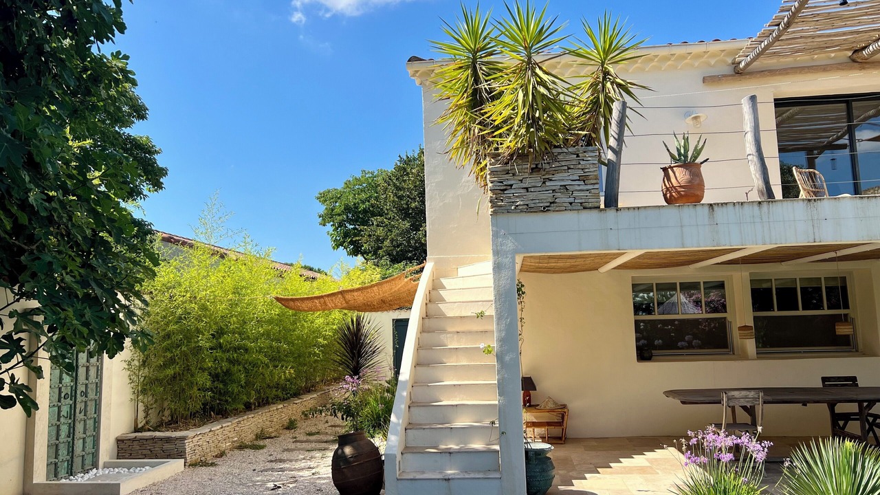 Photo of Outdoor in Pouzolles