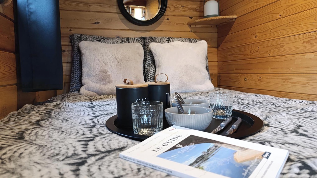 Photo of Bedroom in Noyant-la-Plaine