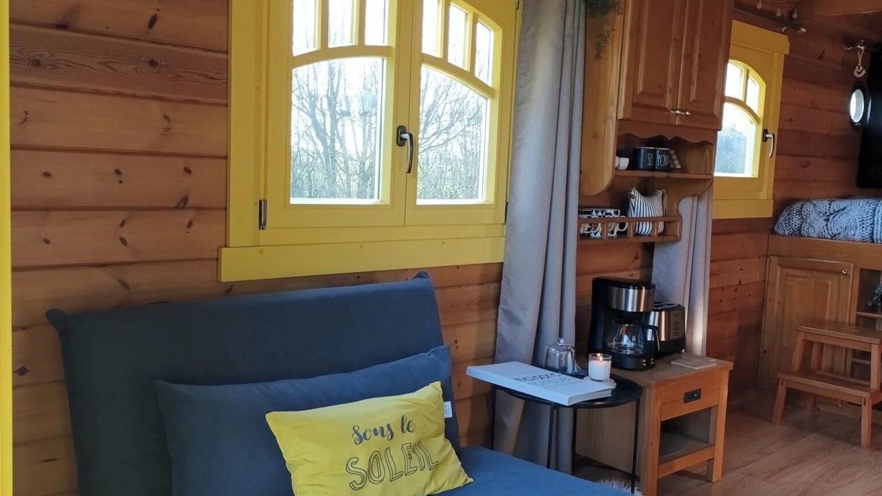 Photo of Livingroom in Noyant-la-Plaine