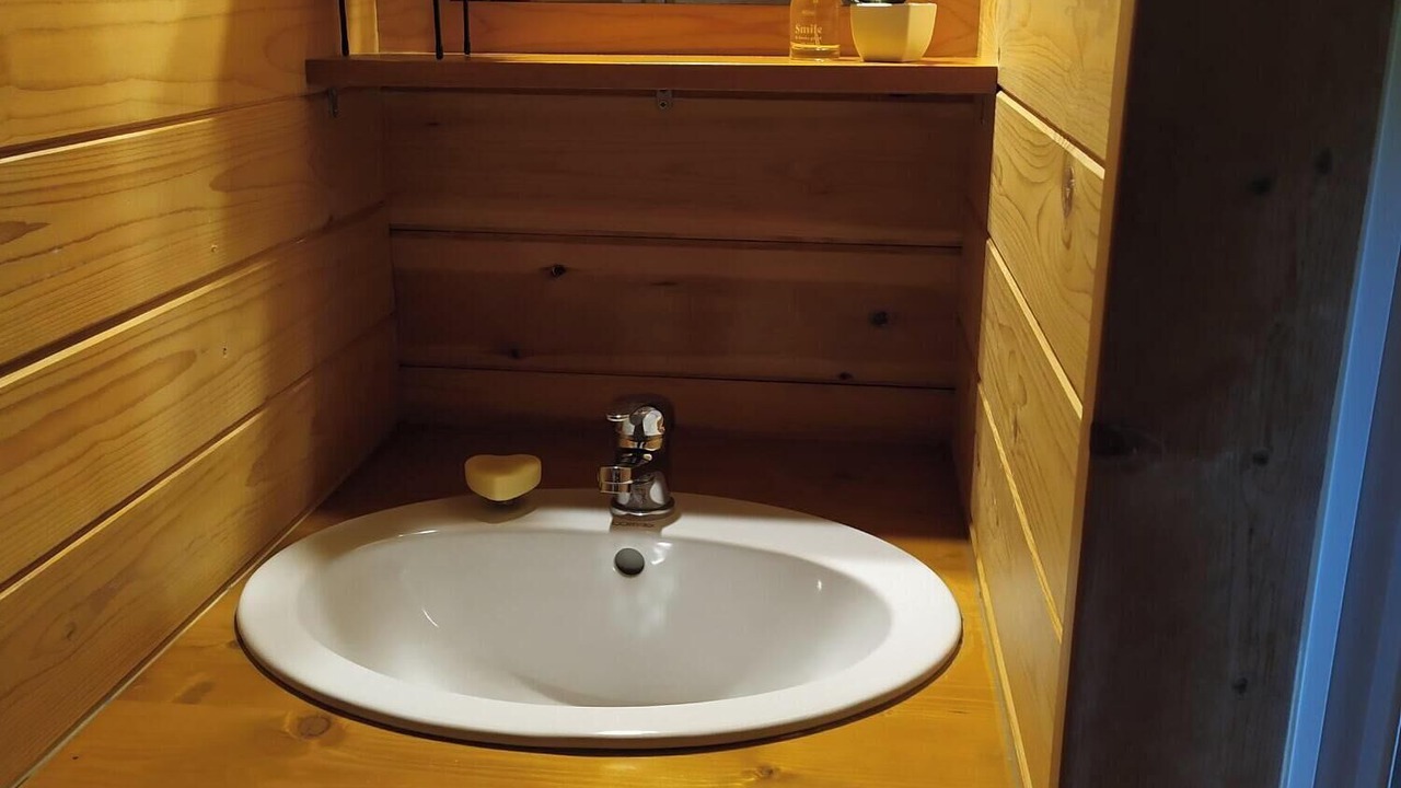 Photo of Bathroom in Noyant-la-Plaine