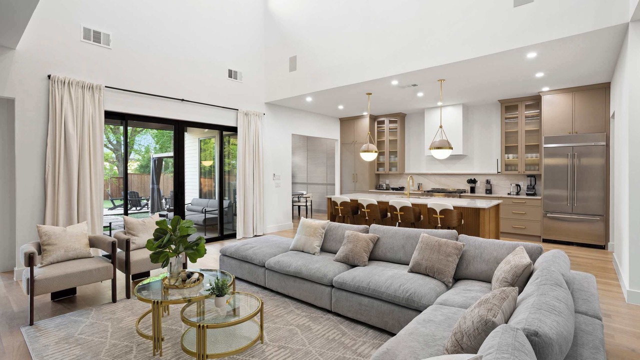 Photo of Outdoor in Little Forest Hills