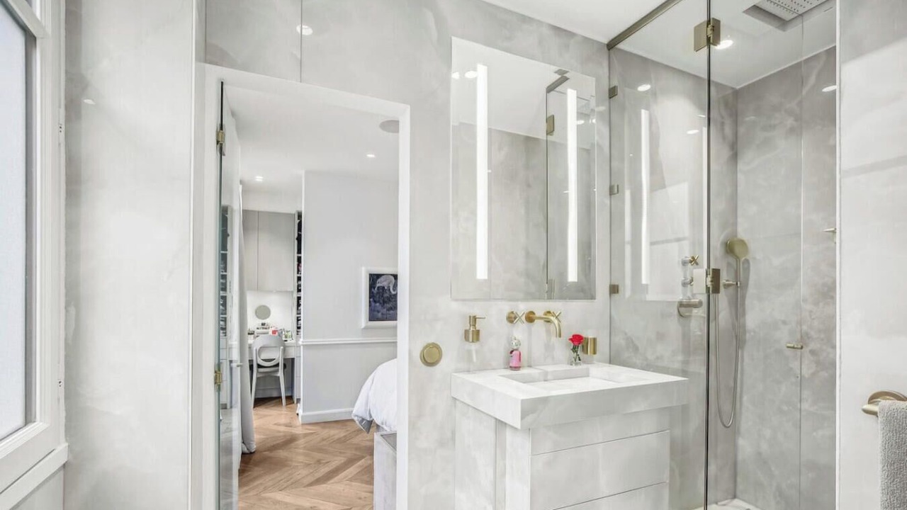 Photo of Bathroom in 16th Arrondissement