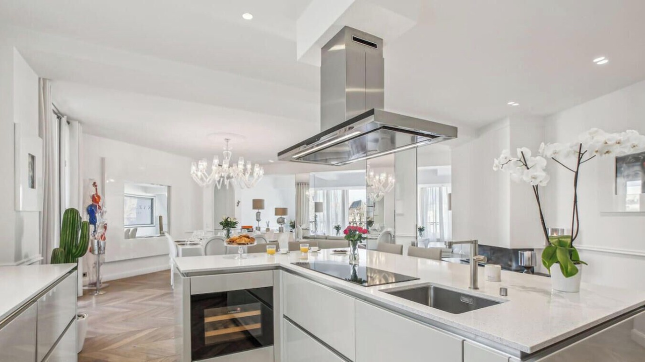 Photo of Kitchen in 16th Arrondissement