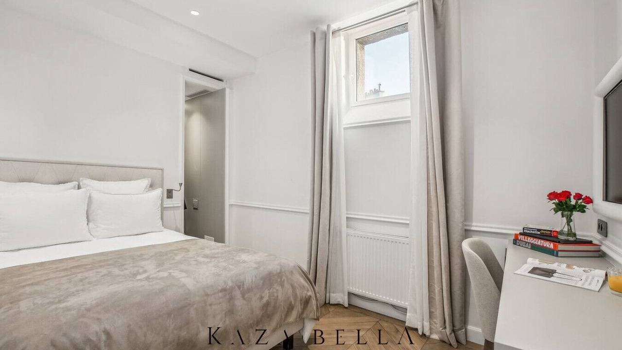 Photo of Bedroom in 16th Arrondissement