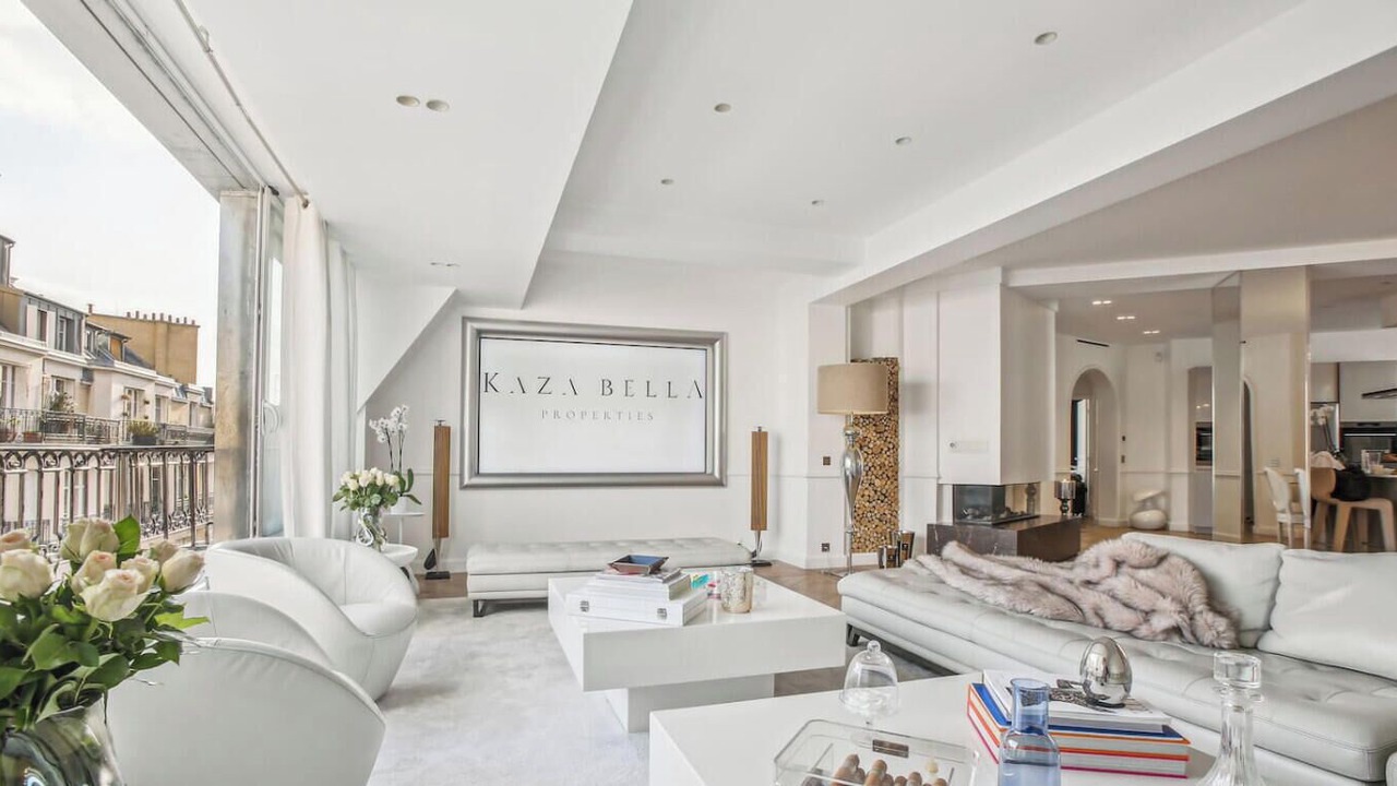 Photo of Livingroom in 16th Arrondissement