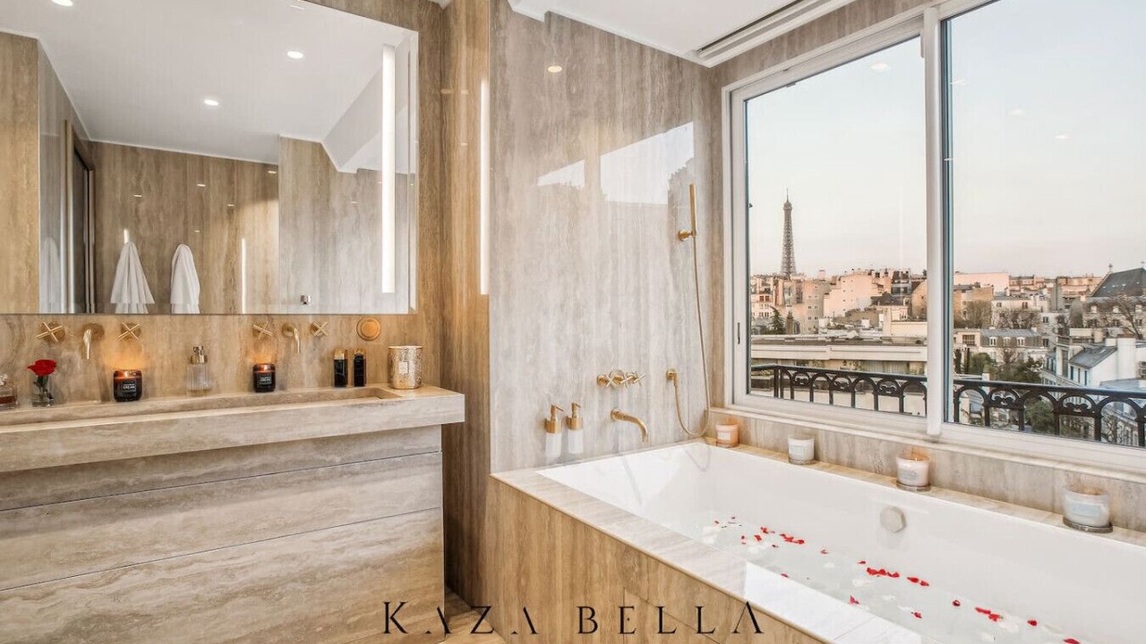 Photo of Bathroom in 16th Arrondissement