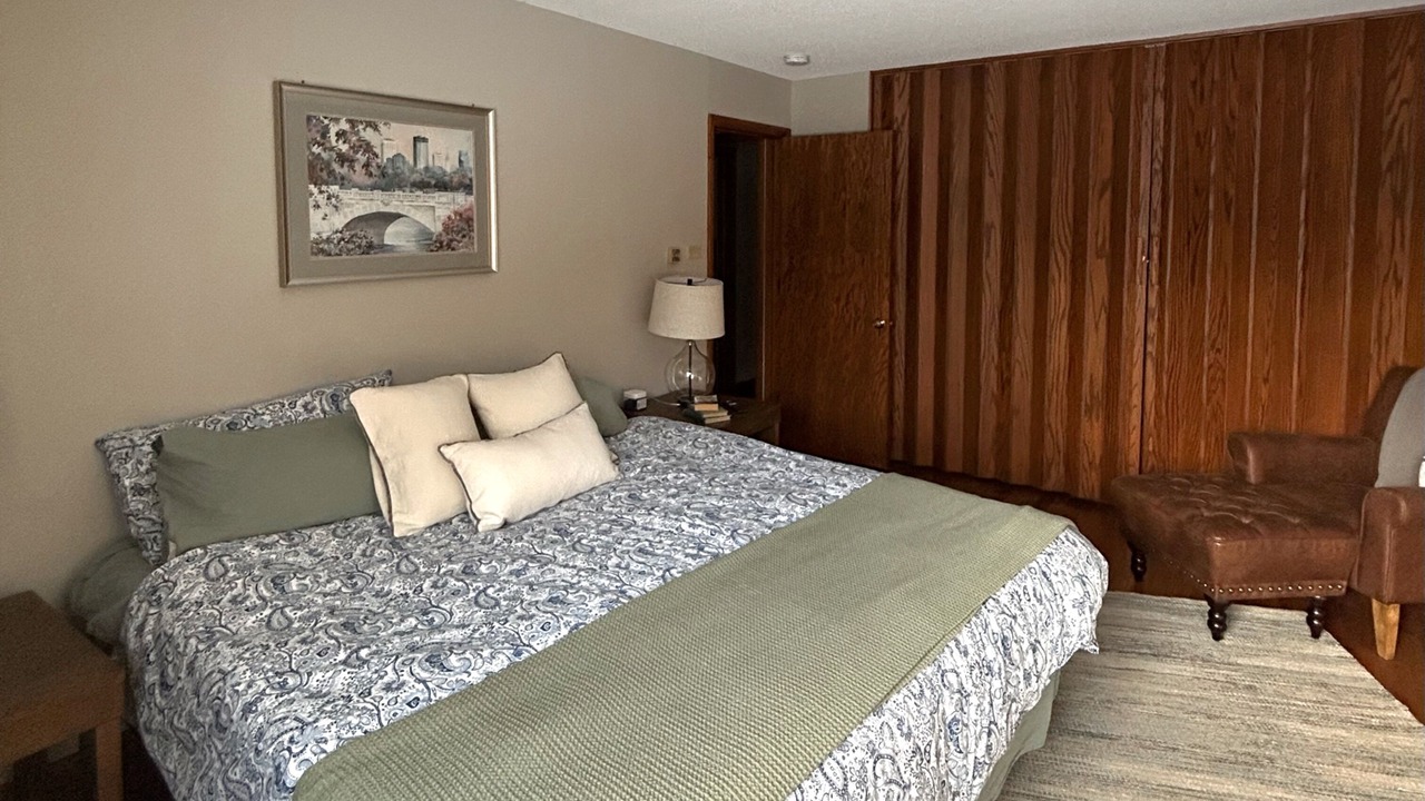 Photo of Bedroom in Bayport