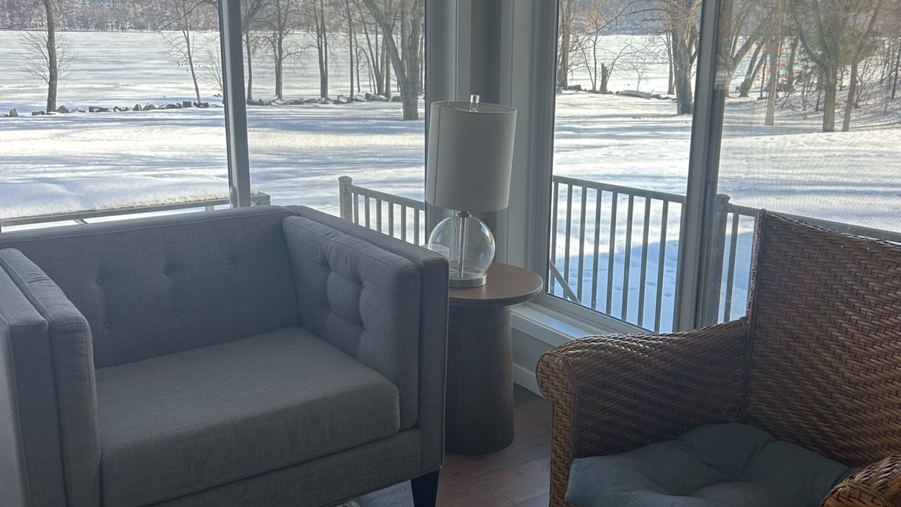 Photo of Livingroom in Bayport