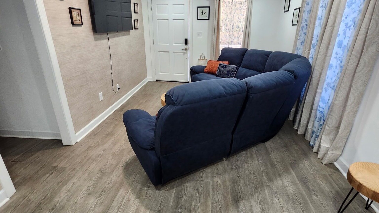 Photo of Livingroom in Southeast Raleigh