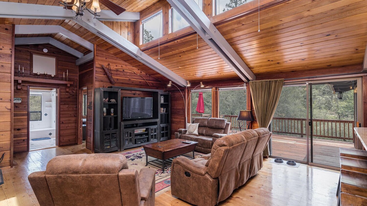 Photo of Livingroom in Placerville