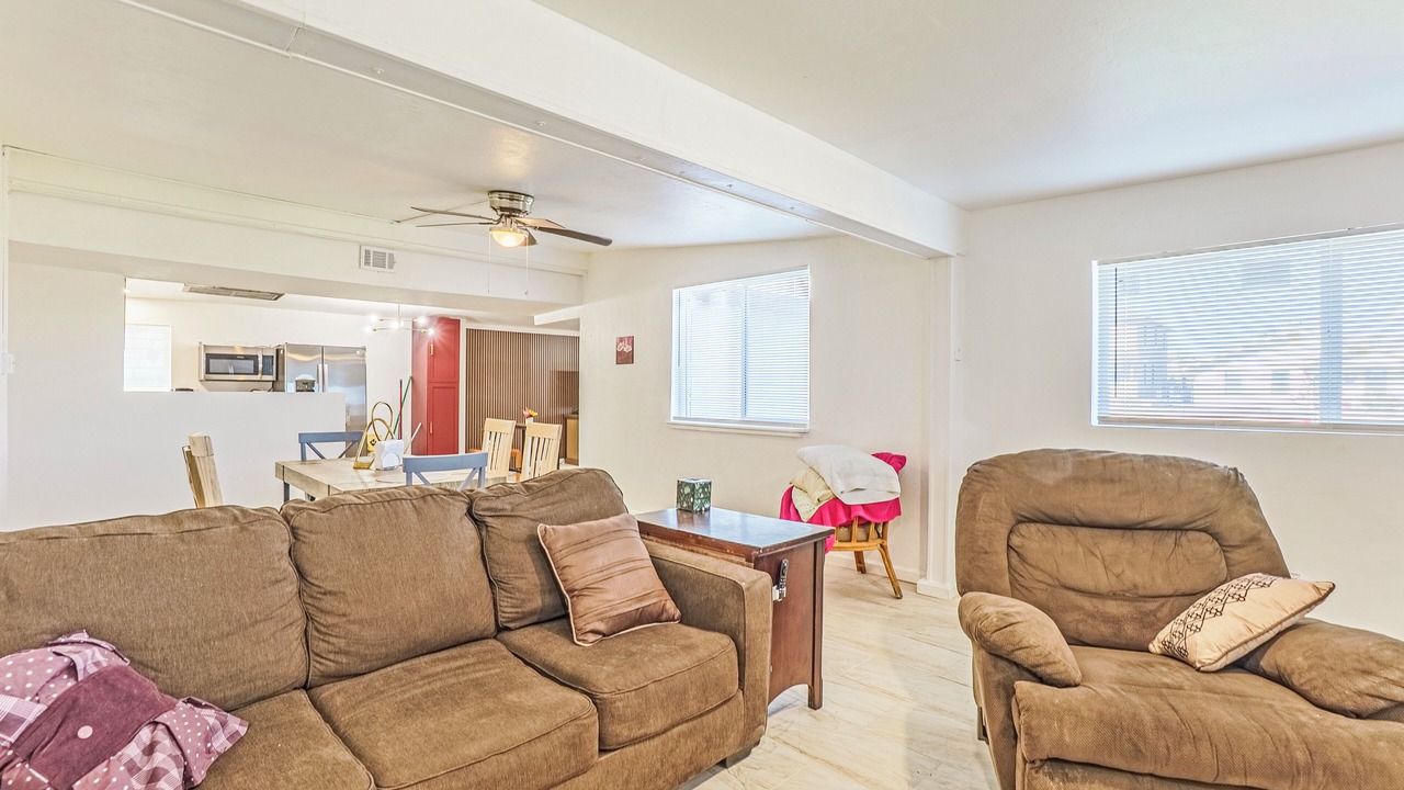 Photo of Livingroom in Biggs Field