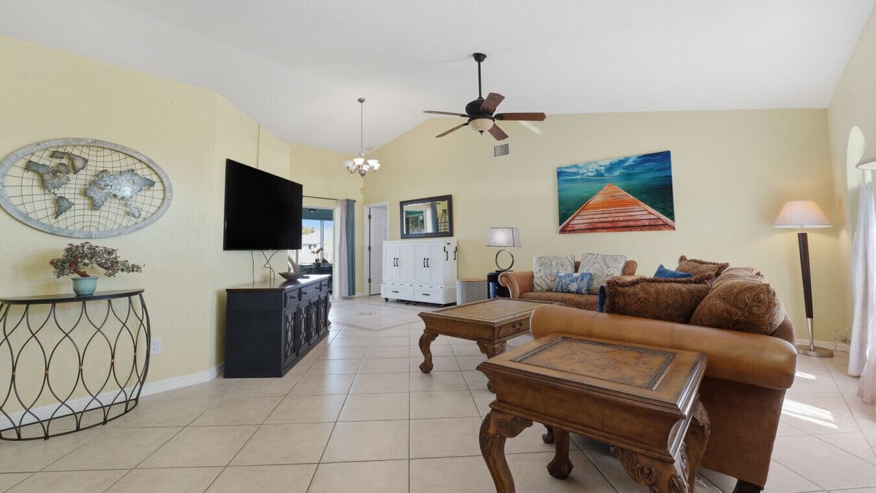 Photo of Bedroom in Gulf Cove