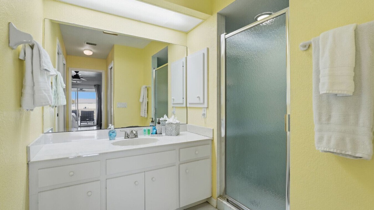 Photo of Bathroom in Gulf Cove