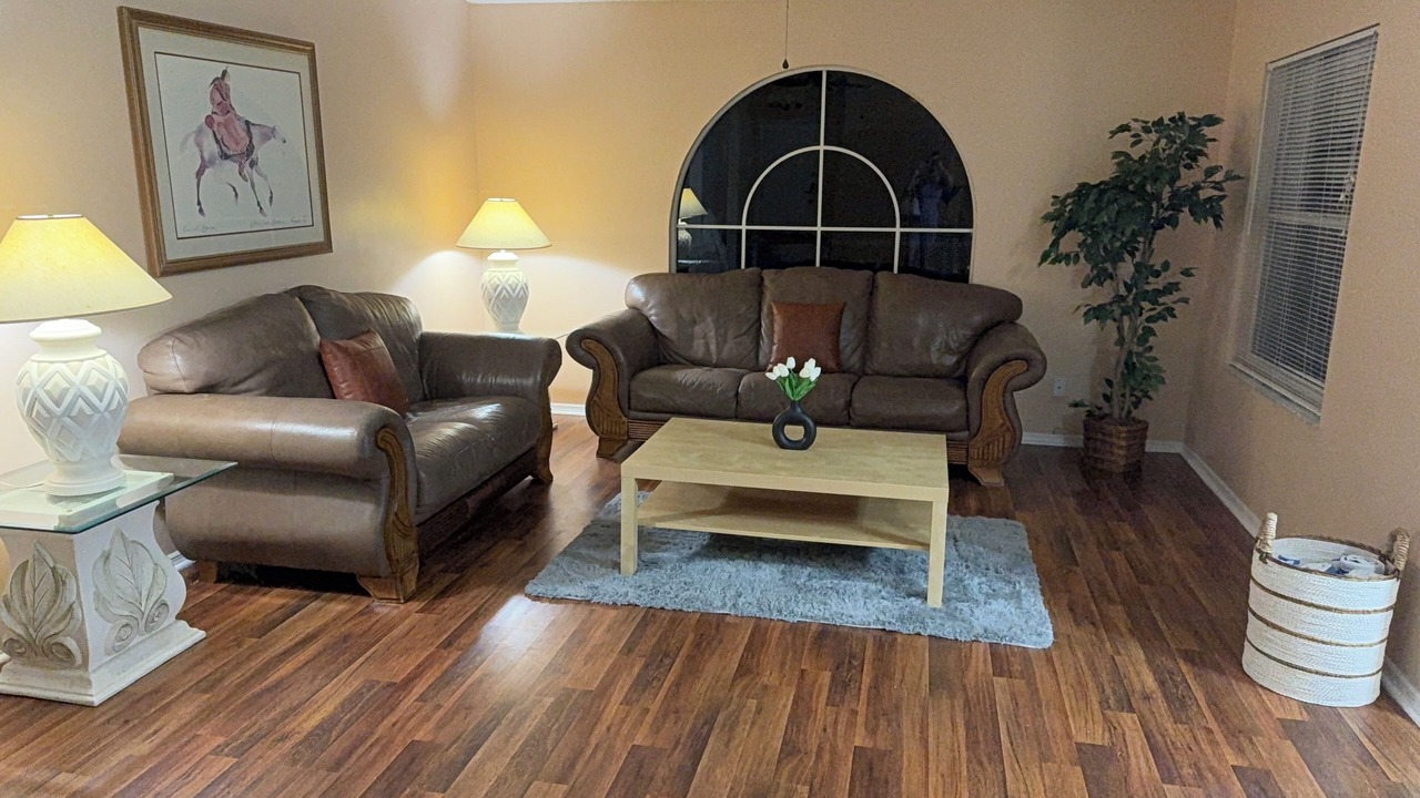 Photo of Livingroom in Lindfields