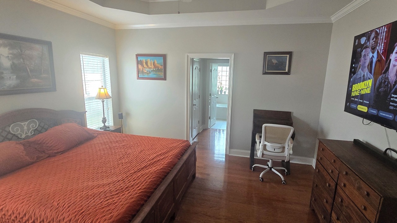 Photo of Bedroom in Walker