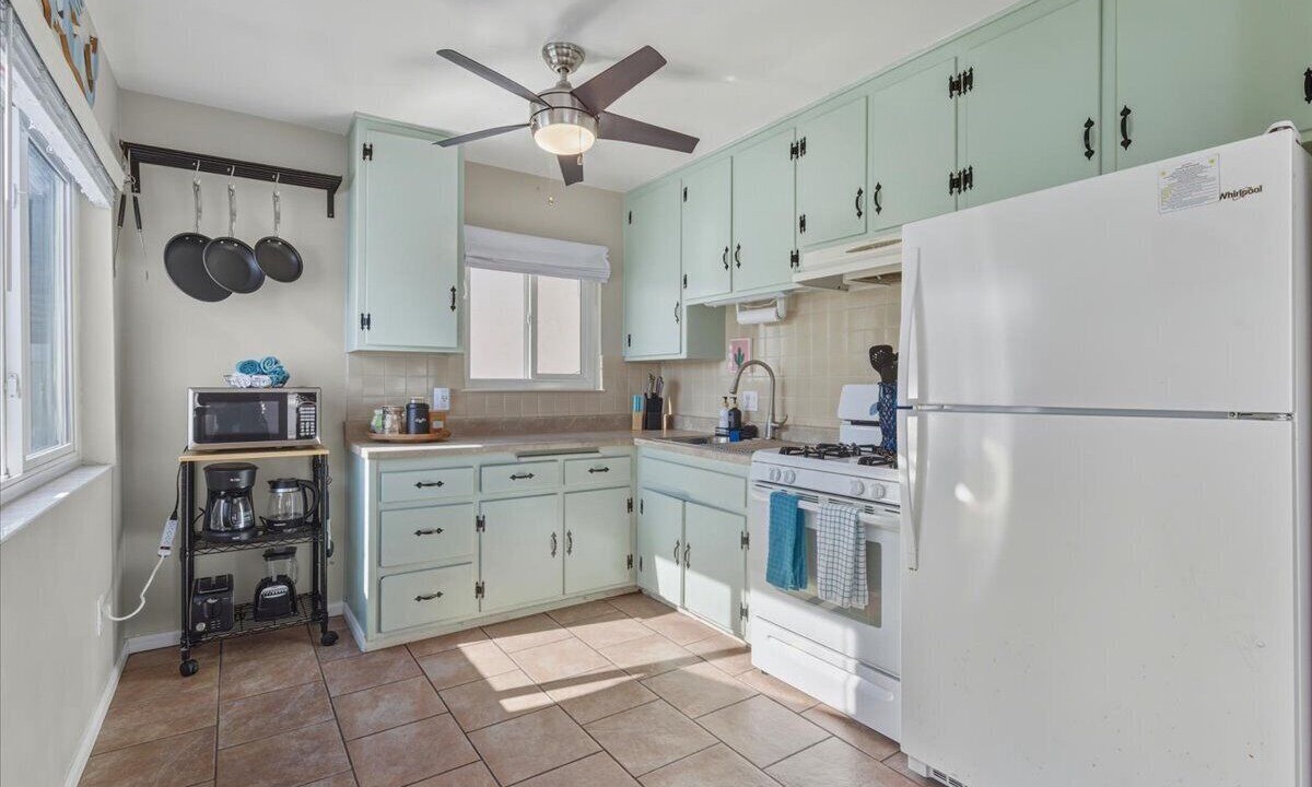 Photo of Kitchen in Central Mission Beach