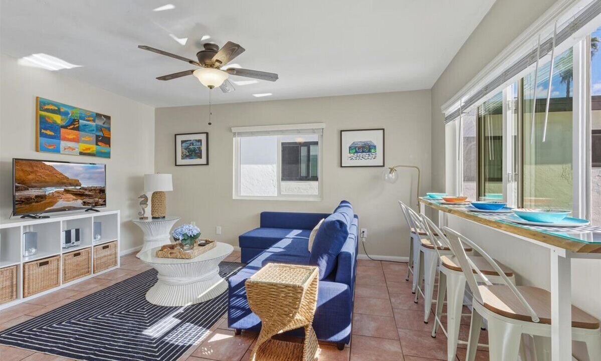 Photo of Livingroom in Central Mission Beach