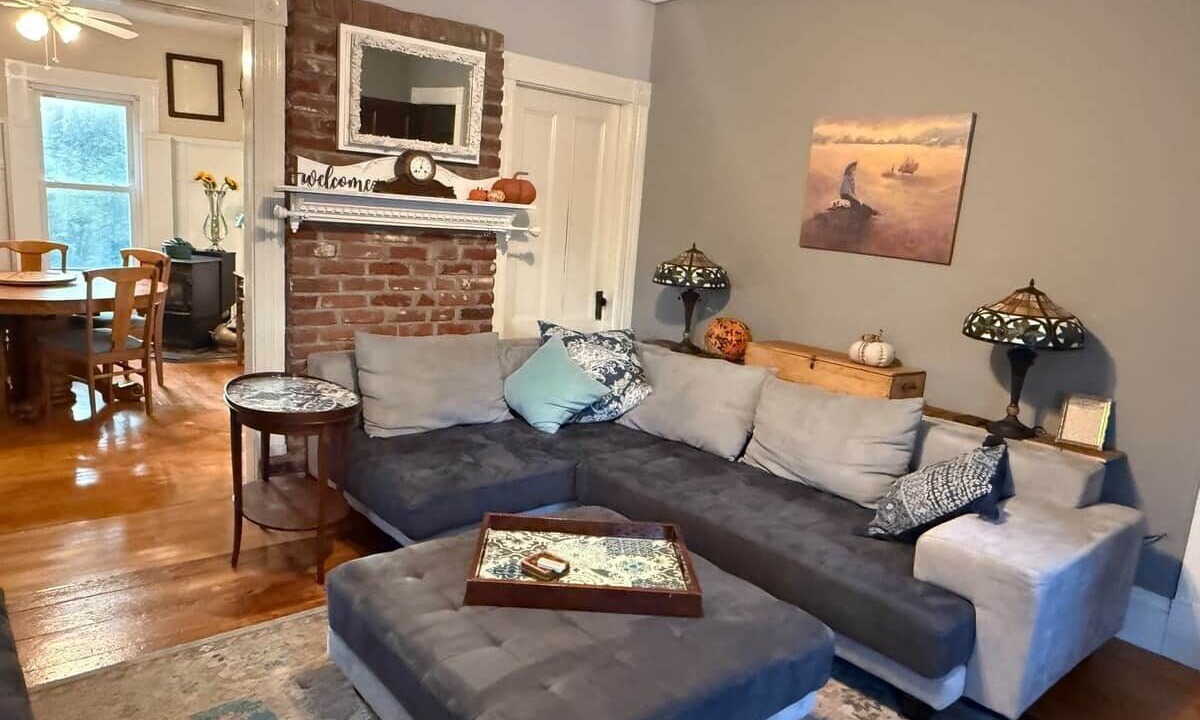 Photo of Livingroom in Milford