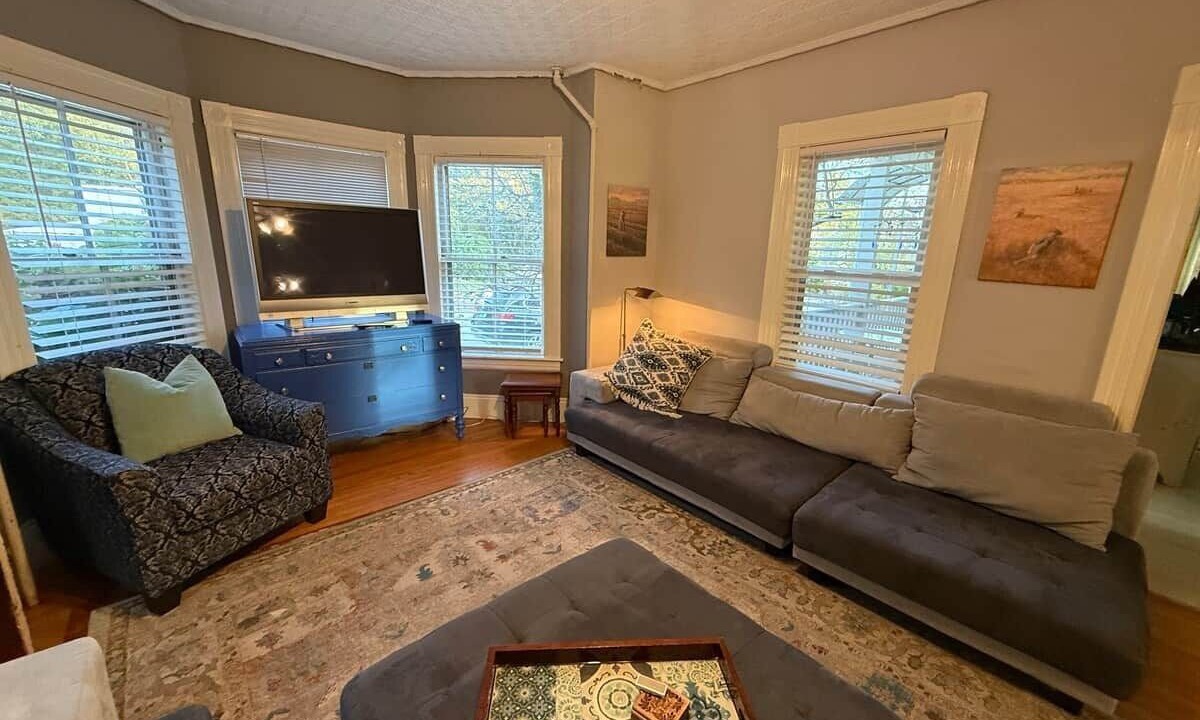 Photo of Livingroom in Milford