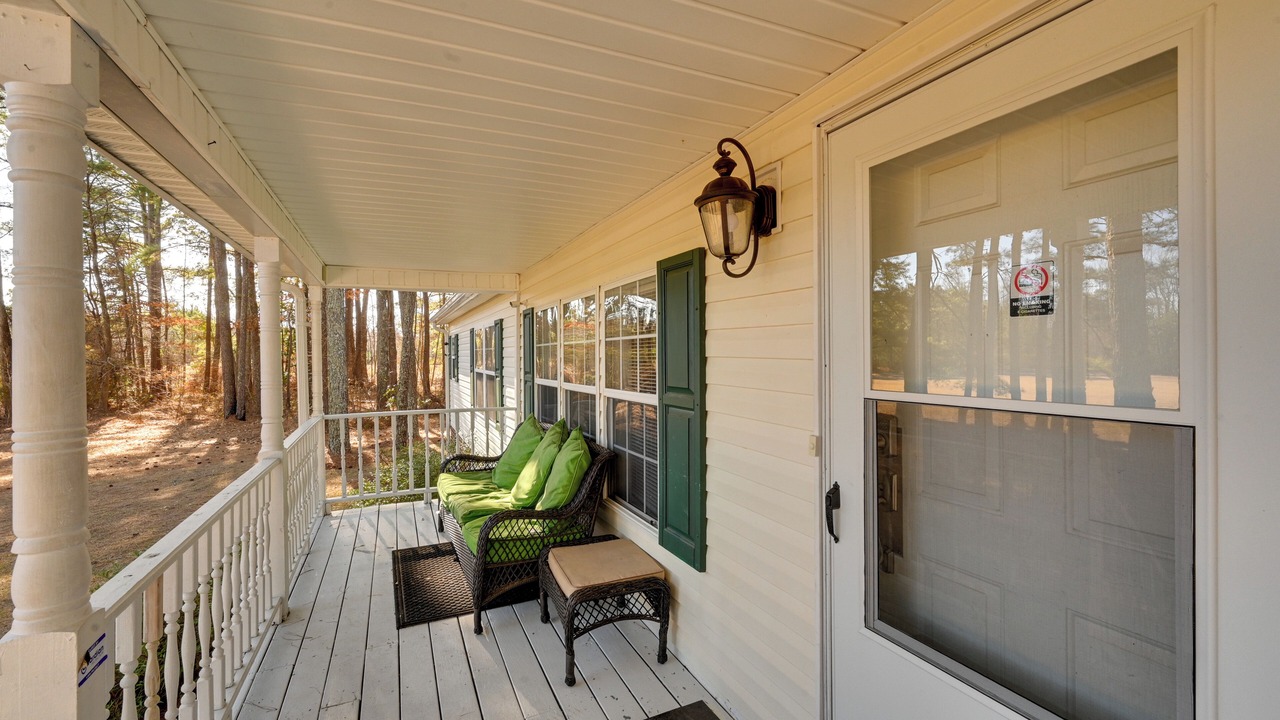 Photo of Outdoor in Crisp