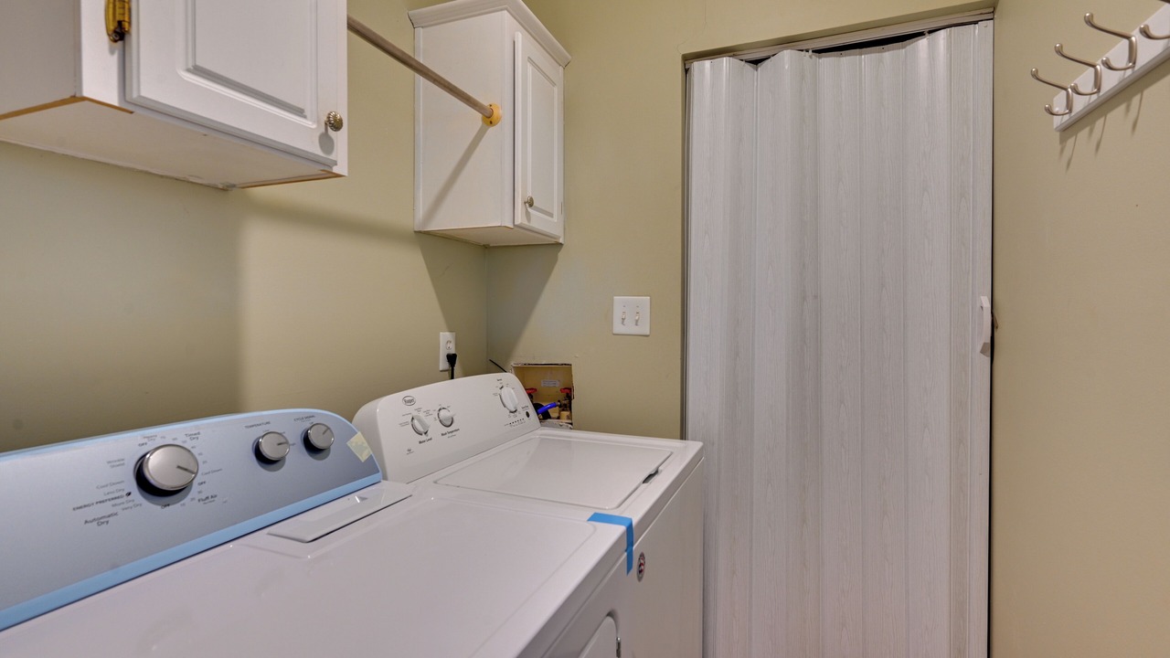 Photo of Bedroom in Crisp