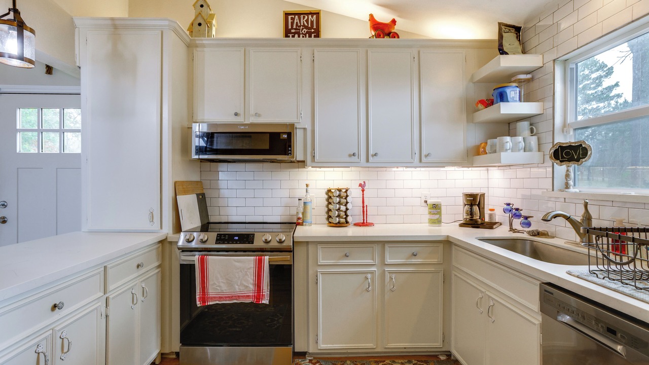 Photo of Kitchen in West Livingston