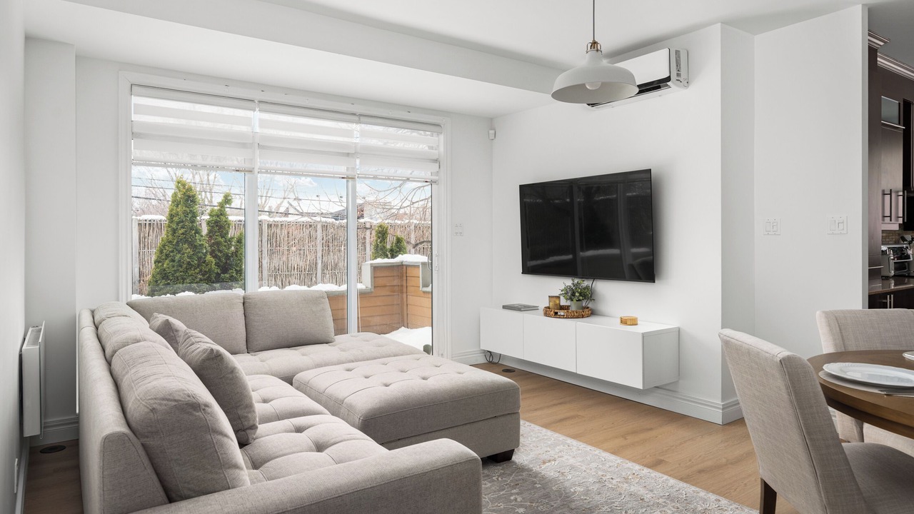 Photo of Livingroom in Boisbriand