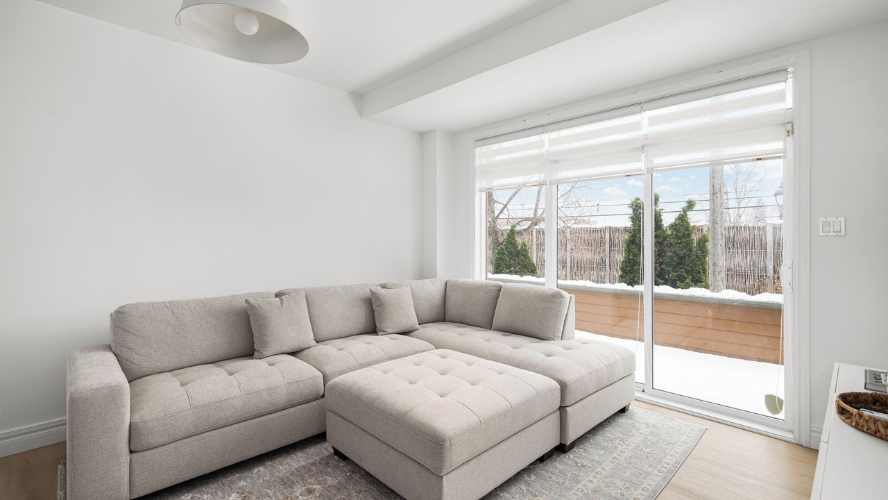 Photo of Livingroom in Boisbriand