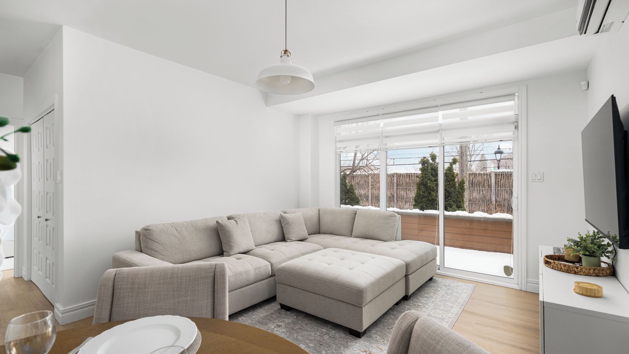 Photo of Livingroom in Boisbriand
