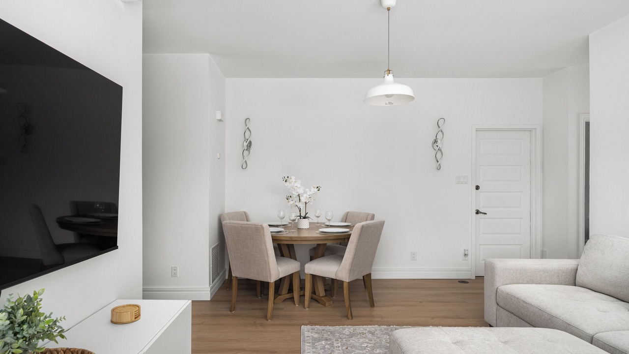 Photo of Livingroom in Boisbriand