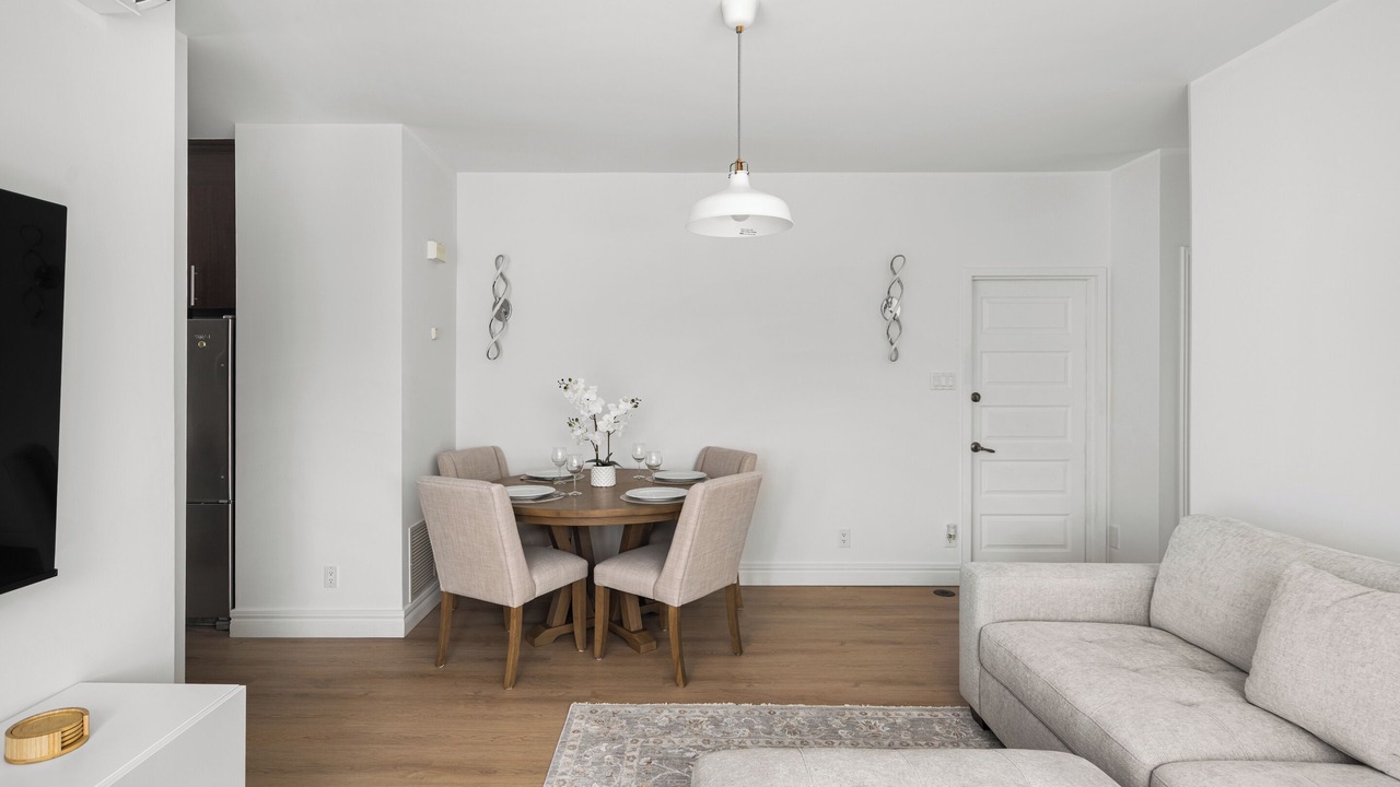 Photo of Livingroom in Boisbriand
